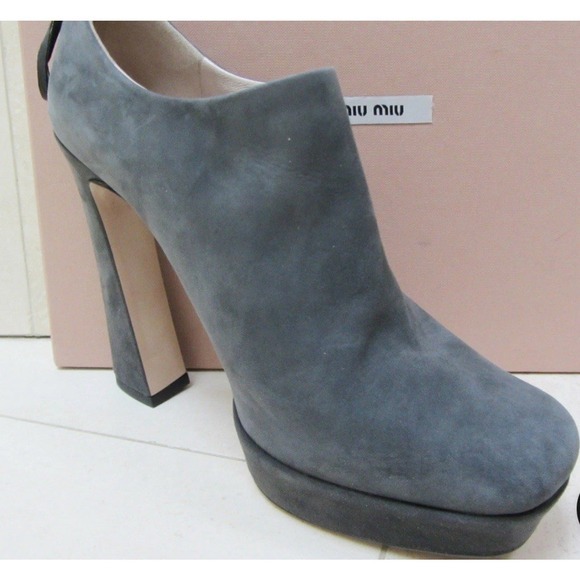MIU MIU Back Zipper Funky Heel Platform Suede Grey Ankle Booties Shoes 9 Ret$550 - Picture 8 of 16